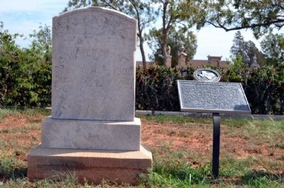 Headstone and Grave of C.W. Merchant image. Click for full size.