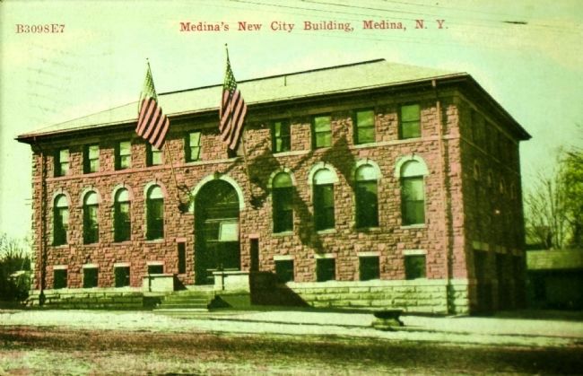 <i>Medina's New City Building</i> image. Click for full size.