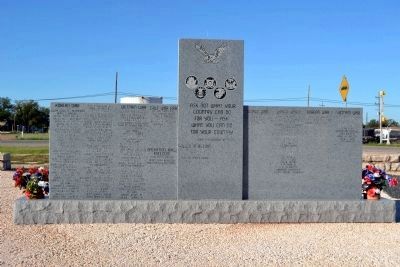 Rear Side of Bronte Veterans Memorial image. Click for full size.