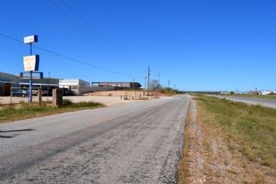 View to North Along US 83/277 Frontage Road image. Click for full size.