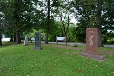 Rear Sides of World War II and Korean War Memorials. Click for full size. Rear Sides of World War II and Korean War Memorials image. Click for full size.