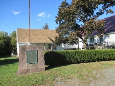 Niagara to Genesee Historic Ridge Road Marker - Direct View image. Click for full size.