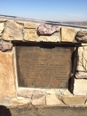 Lamont Odett Vista Point Marker image. Click for full size.