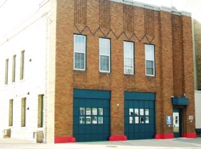 Former City Hall and Fire Department and Marker image. Click for full size.