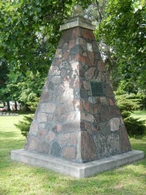 Monument in the United Empire Loyalist Burial Ground image. Click for full size.