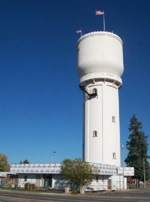 Former Northern Pacific Railway Water Tower and Marker image. Click for full size.