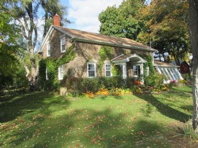 Cobblestone House image. Click for full size.