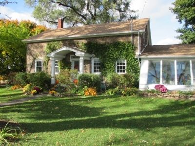 Cobblestone House image. Click for full size.