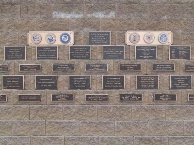 Veterans Memorial Wall Plaques image. Click for full size.