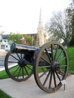 Civil War Flank Howitzer and Marker image. Click for full size.