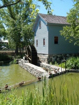Loranger Gristmill image. Click for full size.