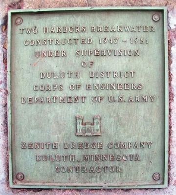 Two Harbors Breakwater Marker image. Click for full size.