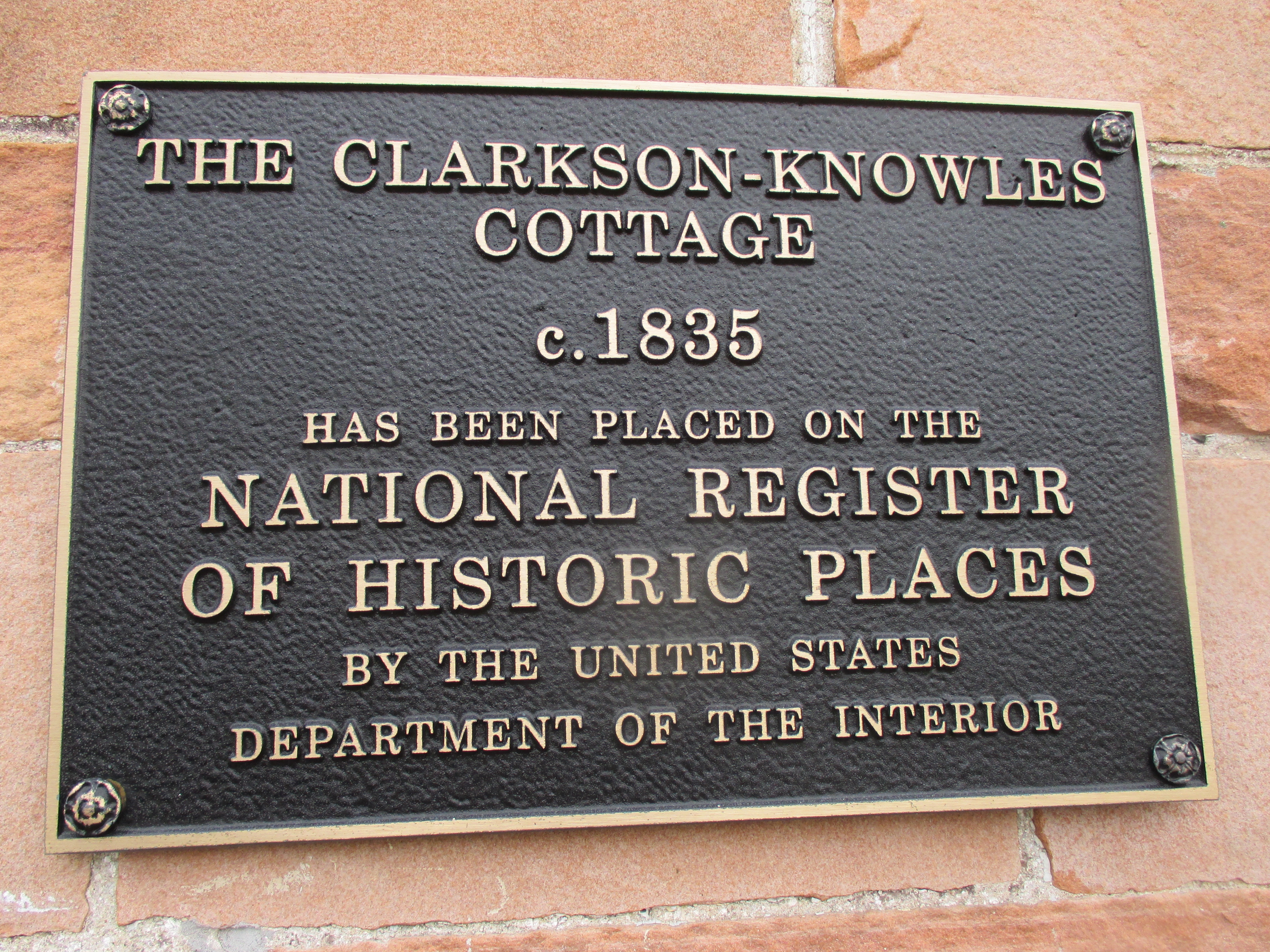 The Clarkson-Knowles Cottage Marker