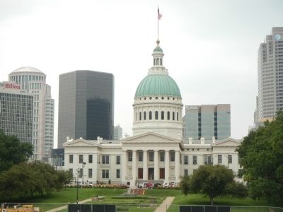 The Old Courthouse image. Click for full size.