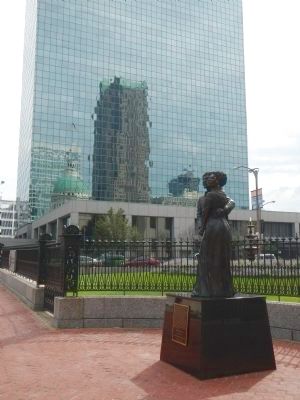 Dred and Harriet Scott Statue image. Click for full size.