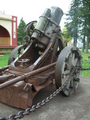 World War I German Howitzer image. Click for full size.