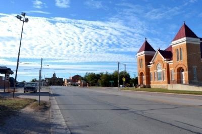 View to South Along Commercial Avenue image. Click for full size.