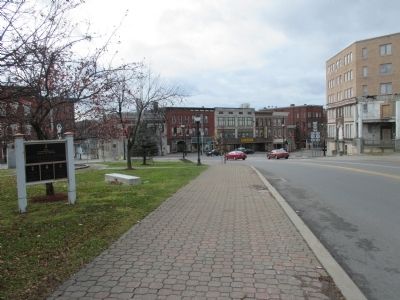 Southward on Elm Street - NY 30 image. Click for full size.