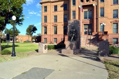 Markers and Monuments in Front of Courthouse image. Click for full size.