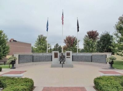 Clintonville Veterans Memorial image. Click for full size.