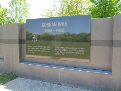 Korean War image. Click for full size.