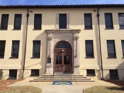 The Air University Headquarters (Austin Hall) image. Click for full size.