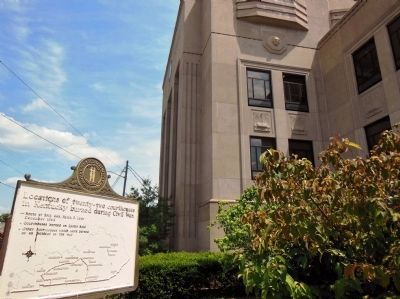 Courthouse Burned Marker (<i>corner view, back side</i>) image. Click for full size.