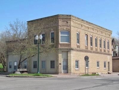 Former Funk Hardware Store image. Click for full size.