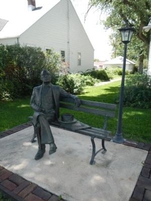 George W. Norris statue image. Click for full size.