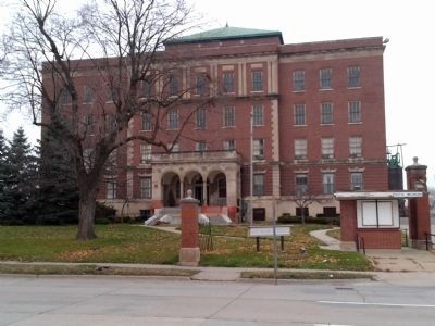 Hospital Street Entrance image. Click for full size.