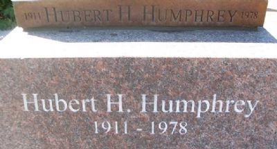 Hubert H. Humphrey Statue Base image. Click for full size.