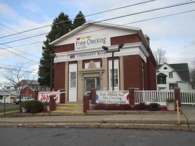 "28 Jefferson Bank, 1919." image. Click for full size.