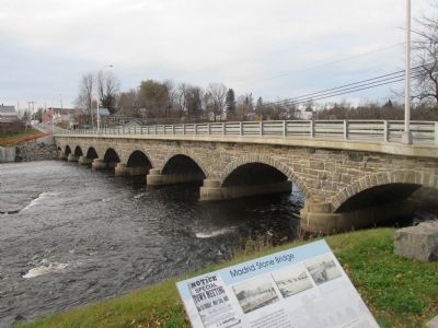 Madrid Stone Bridge and Marker image. Click for full size.