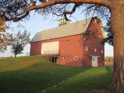 Main Barn - West and South Sides image. Click for full size.