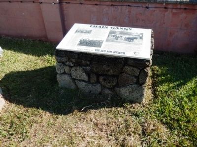 Chain Gangs Marker (<i>view showing stone base</i>) image. Click for full size.
