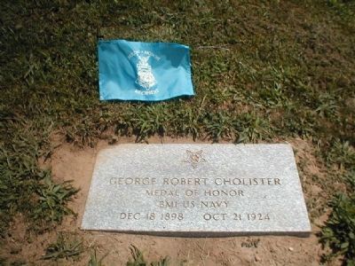 Congressional Medal of Honor Recipient George Robert Cholister grave marker image. Click for full size.