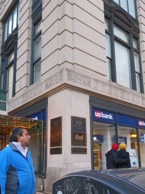 360 North Michigan Avenue. Click for full size. 360 North Michigan Avenue image. Click for full size.