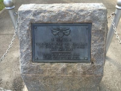 Gadsden County War Memorial image. Click for full size.