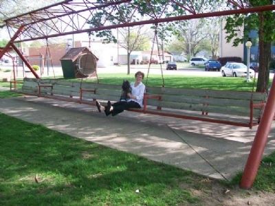 Sue and BannerB Enjoy The World's Largest Porch Swing image. Click for full size.