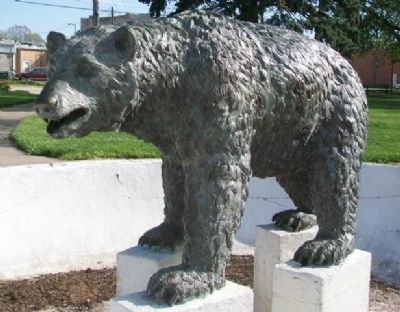 Hebron Bear Statue image. Click for full size.