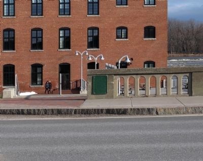 Wide view of the Fort Frederick Plaque image. Click for full size.
