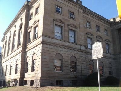 Mercer County Courthouse Marker image. Click for full size.