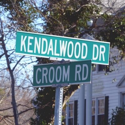Kendalwood Drive & Croom Road image. Click for full size.