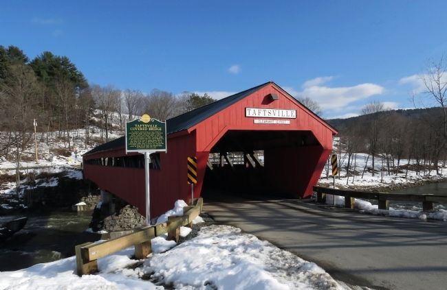 Wide view of the Taftsville Covered Bridge Marker image. Click for full size.