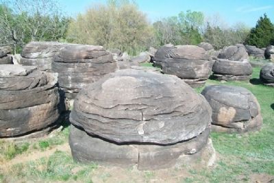 Rock City Concretions image. Click for full size.
