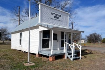 Cottonwood Bank and Post Office. Click for full size. Cottonwood Bank and Post Office image. Click for full size.