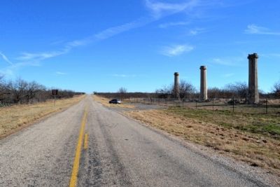 View to East Along FM 601 image. Click for full size.