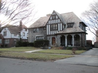 (4) 1920's Period Houses - Business & Professional Classes image. Click for full size.