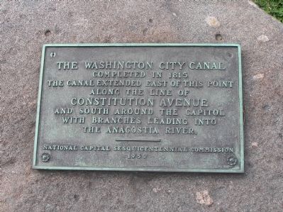 The Washington City Canal Marker image. Click for full size.