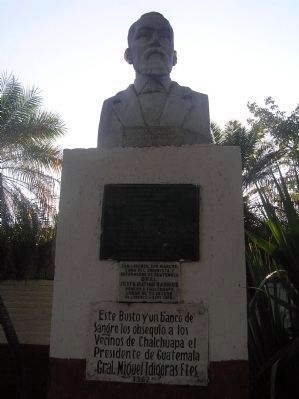 Bust of Justo Rufino Barrios and additional markers image. Click for full size.